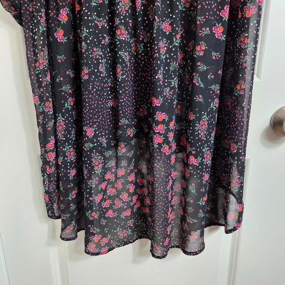 Torrid Black Floral Lexie Top - Picture 10 of 12